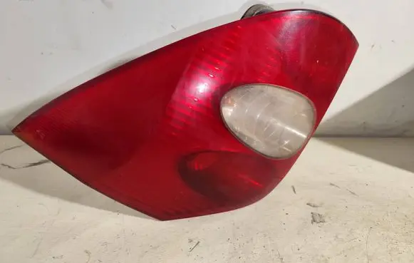 Renault Laguna II Rear/tail lights 8200002472