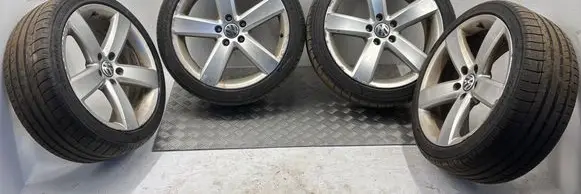 Volkswagen PASSAT B7 R18 carbon fiber rim 3C8601025B 8JX18H2HI41