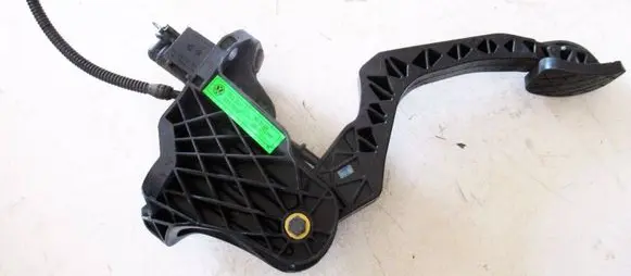 Volkswagen New Beetle Clutch pedal 1K1721059