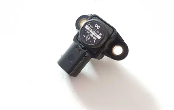 Mercedes-Benz E W212 Air pressure sensor A0071530028