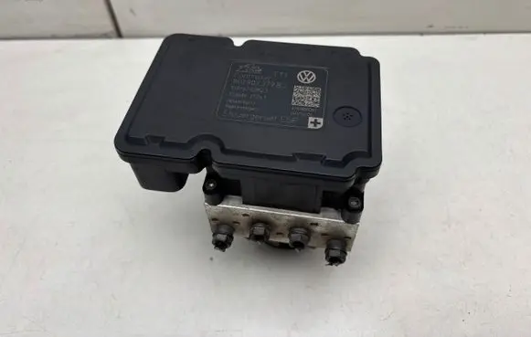 Volkswagen Touran II ABS Pump 1K0907379BJ 1K0614517DE 10096103523