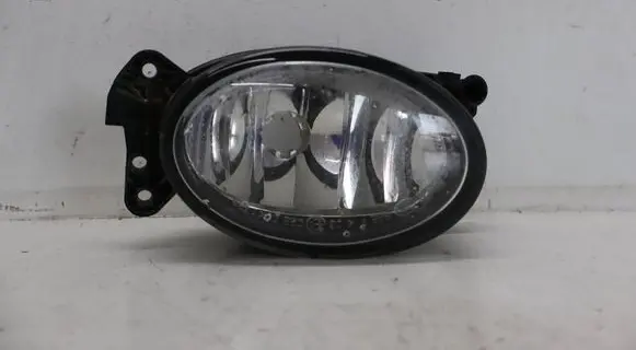 Mercedes-Benz E W211 Front fog light A1698201556