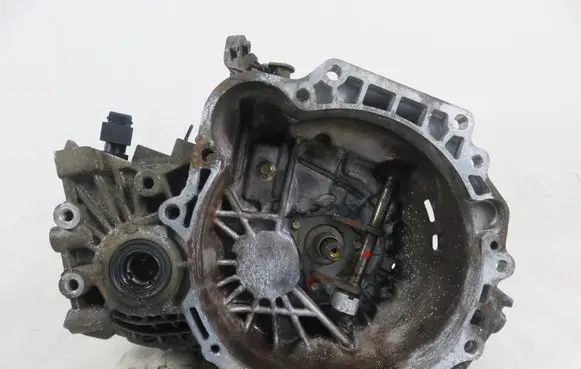 Hyundai Getz Manual 6 speed gearbox GJ98 J32172