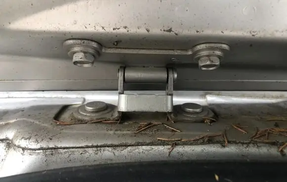 Chrysler Grand Voyager V Tailgate/trunk/boot hinge