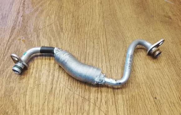 Porsche Macan (95B) Coolant pipe/hose 06M145963H