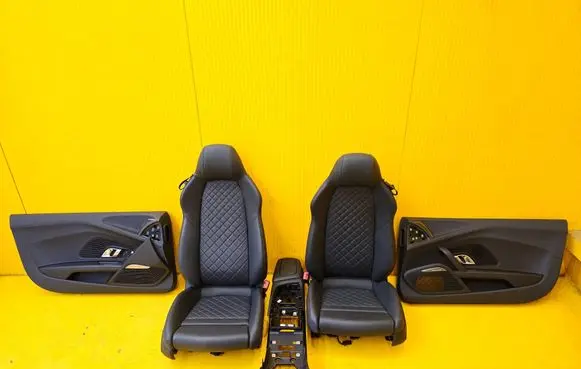 Audi R8 4S Seat and door cards trim set 