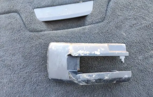 Mercedes-Benz GLE AMG (W166 - C292) Front driver seat rail trim A1669190200 J119URB