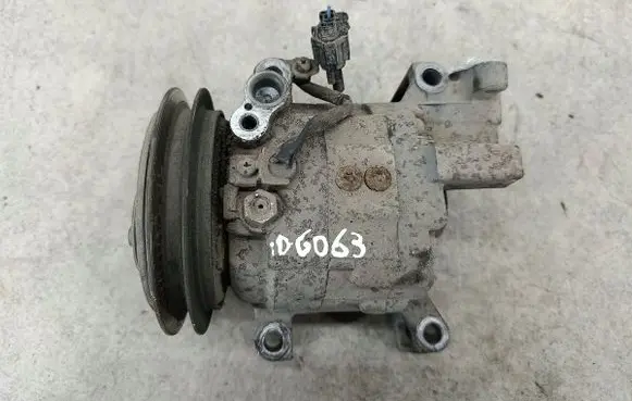 Nissan X-Trail T30 Air conditioning (A/C) compressor (pump) 