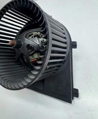 Volkswagen Golf IV Heater fan/blower 1J1819021A