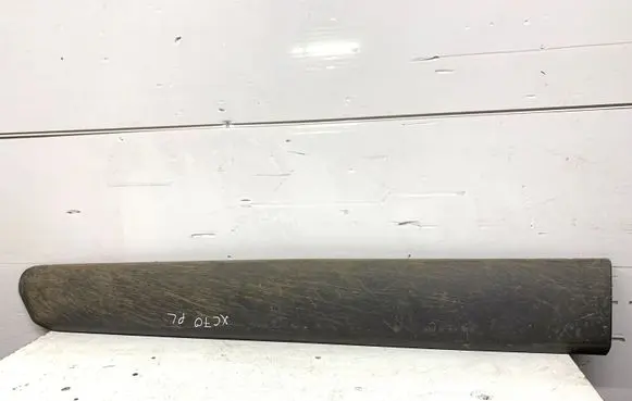 Volvo XC70 Front door trim (molding) 9190884