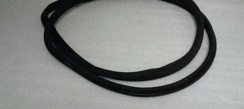 Mercedes-Benz E W211 Front door rubber seal A2116970151