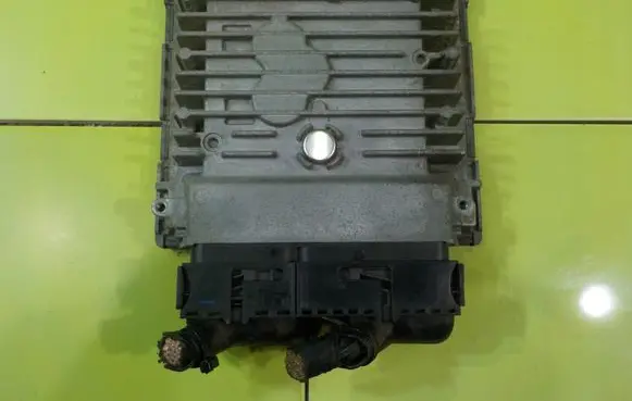 Volkswagen Golf IV Engine control unit/module 03L906023LE XP244