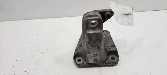 BMW 4 F32 F33 Engine mounting bracket 6788612
