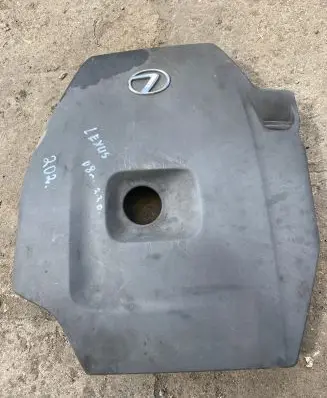 Lexus IS 220D-250-350 Engine hood trim 