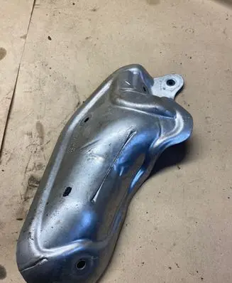 BMW 2 F46 Exhaust heat shield 8571895 20RNZ17
