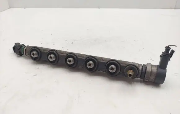 Nissan X-Trail T31 Fuel main line pipe 8200718753 0445214155 H8200610223