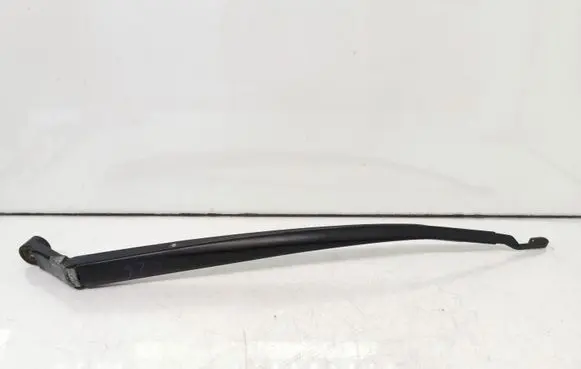 Toyota Auris 150 Front wiper blade arm