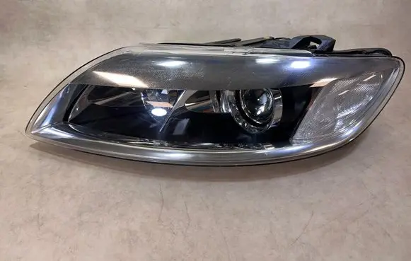 Audi Q7 4L Headlight/headlamp 4L0941003B
