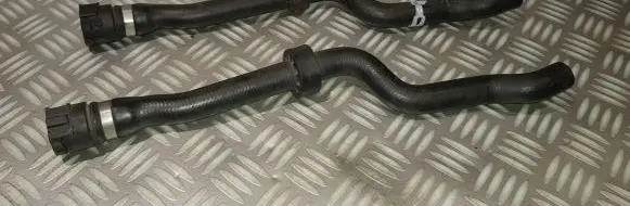 BMW 5 E60 E61 Engine coolant pipe/hose 6912735