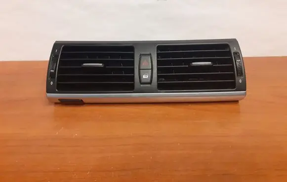 BMW X5 E70 Dashboard air vent grill cover trim 9220101 6724