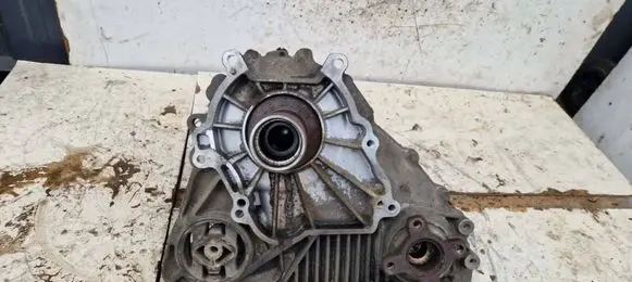 BMW X3 E83 Gearbox transfer box case 13774410AT