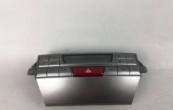 Subaru Outback Climate control unit 72311AJ030