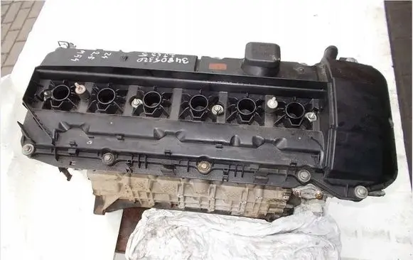 BMW 3 E90 E91 Engine head M54
