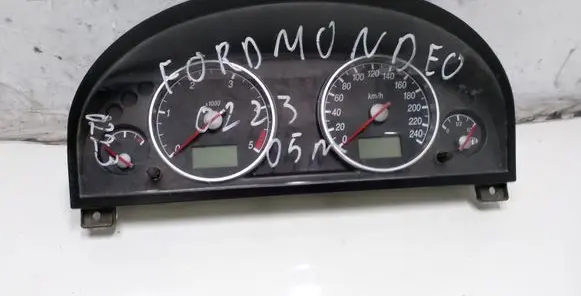 Ford Mondeo Mk III Speedometer (instrument cluster) 1S7F108411 44ZU187