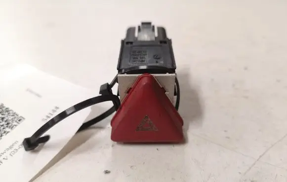 Volkswagen Golf V Hazard light switch 1K0953509A