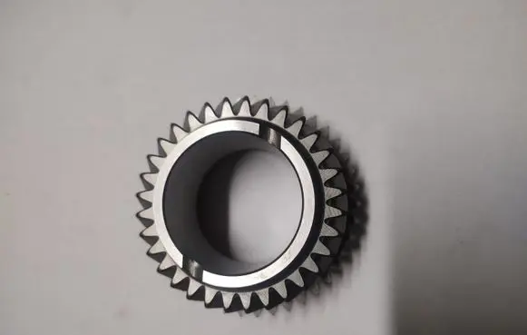 Volkswagen Transporter - Caravelle T4 Fifth/5th gear pinion 02G311158G 02G311361F