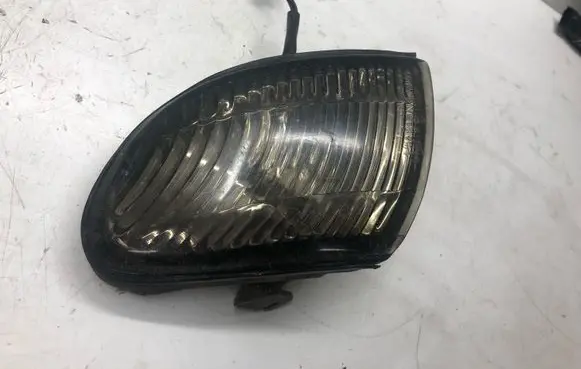 Mazda Xedos 9 Front indicator light 05206971