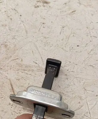 Nissan Juke II F16 Front door check strap stopper 20200914