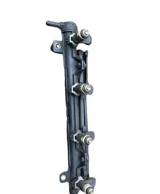 Volkswagen Golf V Fuel injectors set 036971824A