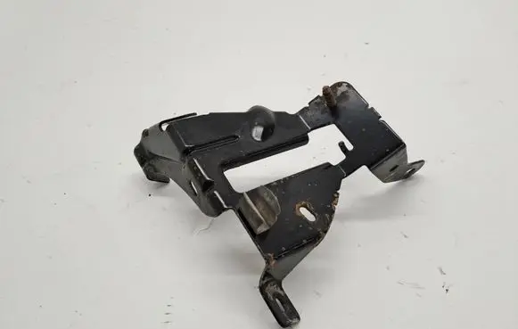 Dacia Sandero II Steering rack mounting bracket 223675328R
