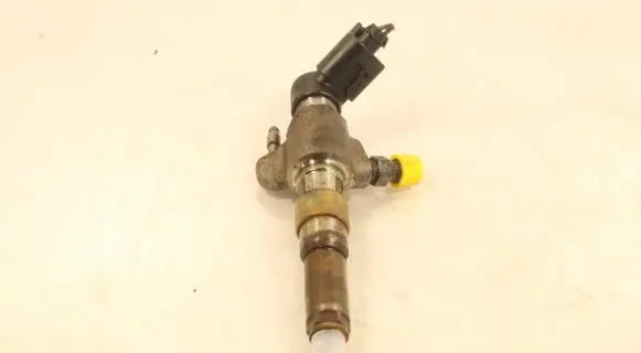 Volvo V40 Fuel injector 9802448680