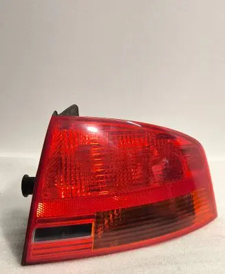 Audi A4 S4 B7 8E 8H Rear/tail lights 8E5945096