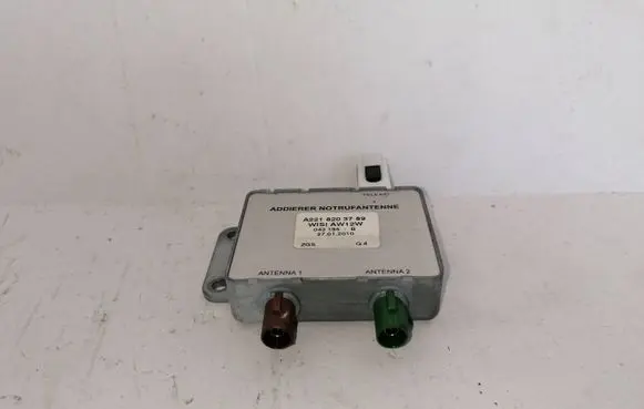 Mercedes-Benz S W221 Aerial antenna amplifier A2218203789