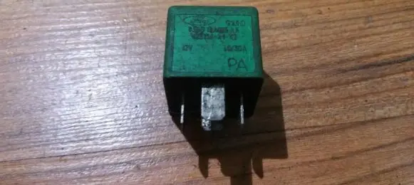 Ford Mondeo MK I Other relay 93bg13a025aa v23134-a1-x2