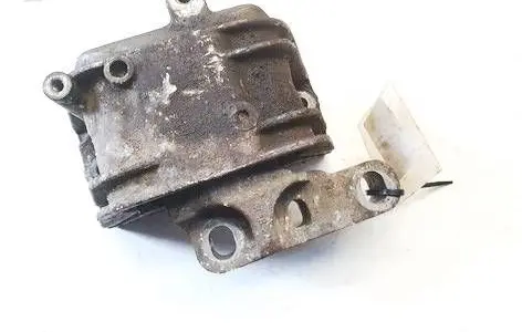 Skoda Octavia Mk2 (1Z) Engine mount bracket 1K0199262