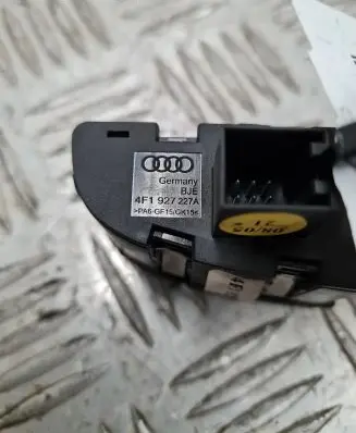 Audi A6 S6 C6 4F Glove box opening button 4F1927227A
