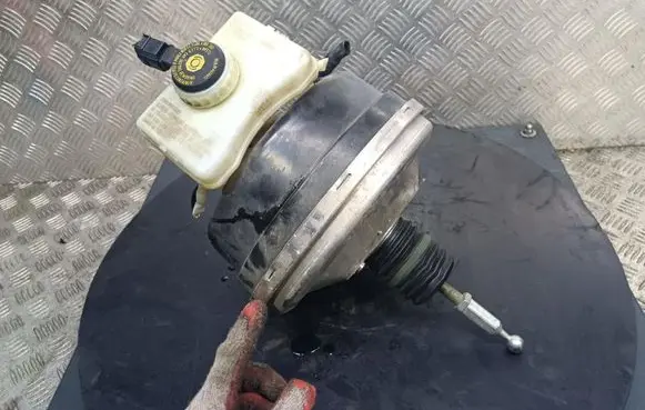 Audi A5 8T 8F Brake booster