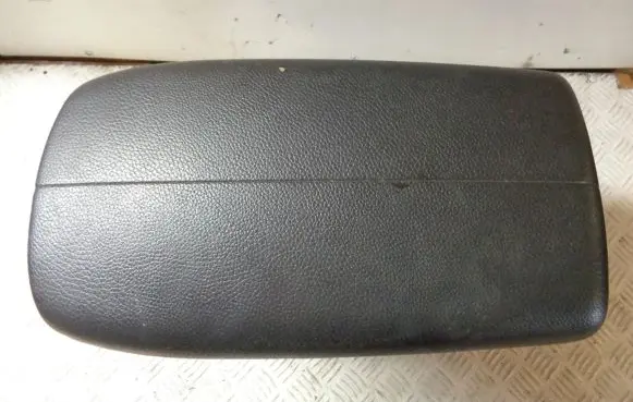 KIA Sorento Armrest 846912P000