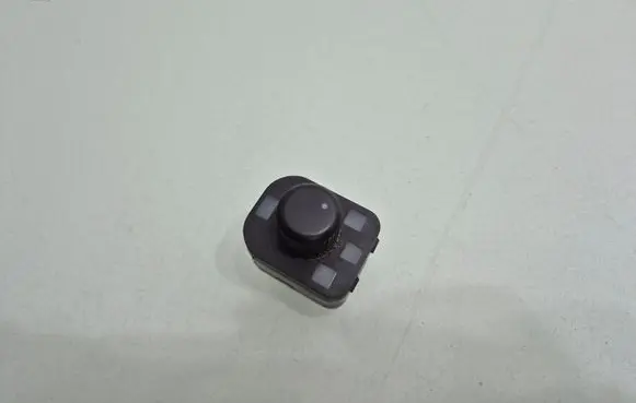 Seat Leon (1P) Wing mirror switch 5P0959565A