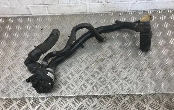 Thermostat/thermostat housing