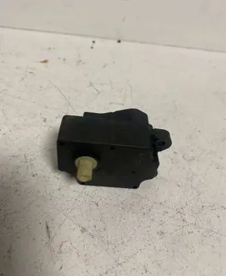 Volvo V70 Air flap motor/actuator 19F616 110726 PL1607526