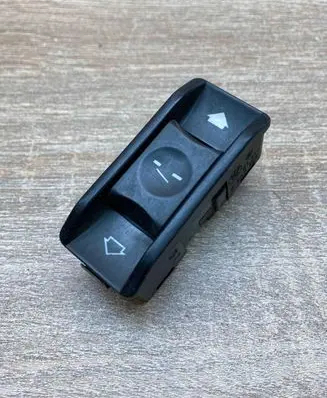 BMW 5 E39 Sunroof switch 8352182 03015000USED