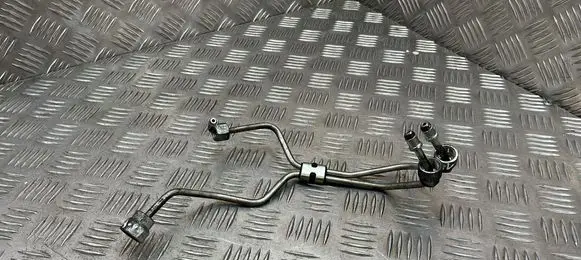 Volvo XC60 Fuel injector supply line/pipe 