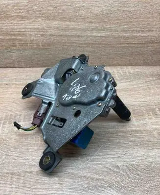 Peugeot 406 Rear window wiper motor 0390201539