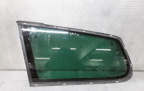 Volkswagen PASSAT B7 Rear side window