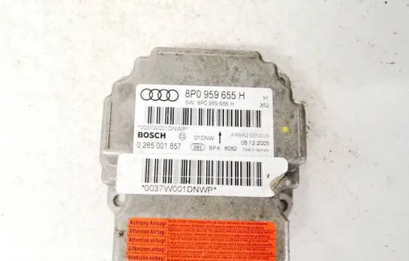 Audi A3 S3 8P Airbag control unit/module 8P0959655H 0285001857